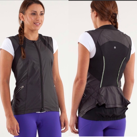 lululemon athletica Jackets & Blazers - Lululemon Athletica Black Gray Presta Vest Size 8